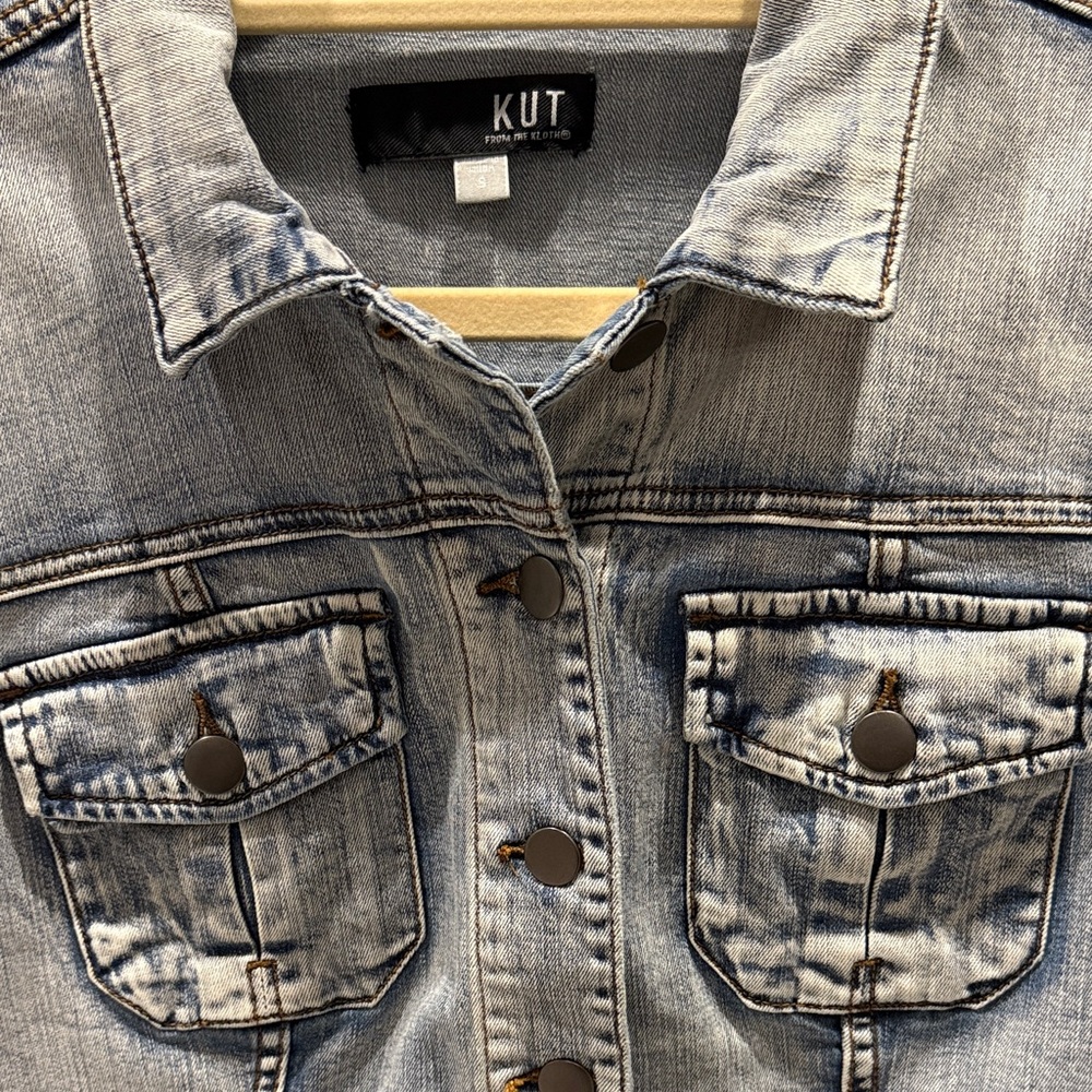 Kut from the Kloth Light Blue Denim womans Jacket Size -Small.